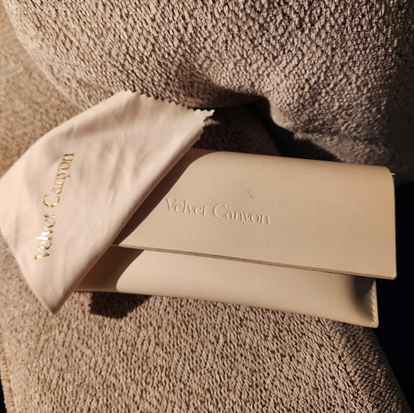 💥SALE💥VELVET CANYON LUCKY SEVENS CLEAR FRAMED GLASSES - Picture 6 of 6